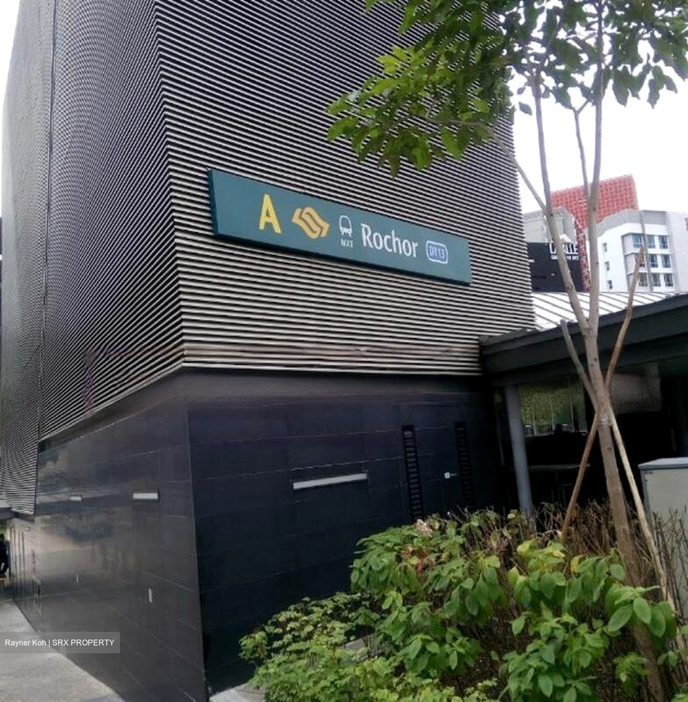 Sim Lim Square (D7), Shop House #458085031